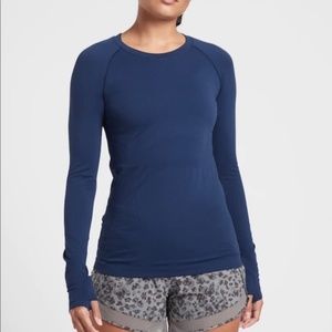 Athleta Momentum Top // Enchanted Blue